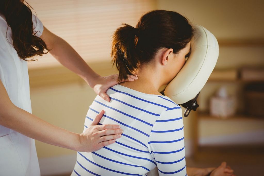 Couples Massage: How Kicking Back With Each Other Reinforces Your Partnership